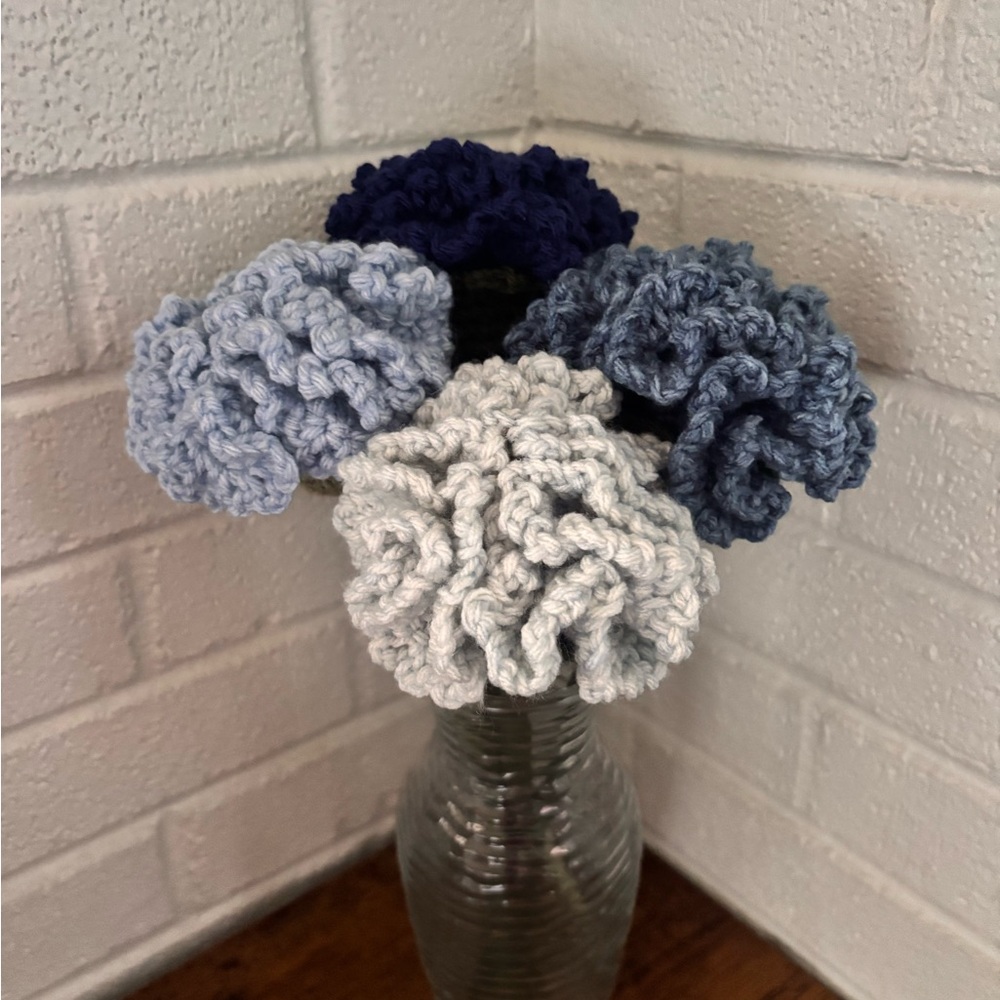 Handmade 4 Crochet Carnations